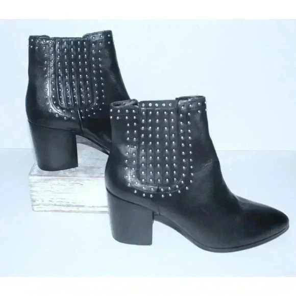 NWOB Steve Madden Jaclyn Black W/ Studs Pull On Bootie 3" Heel Women Shoe 8.5 M - Picture 5 of 10